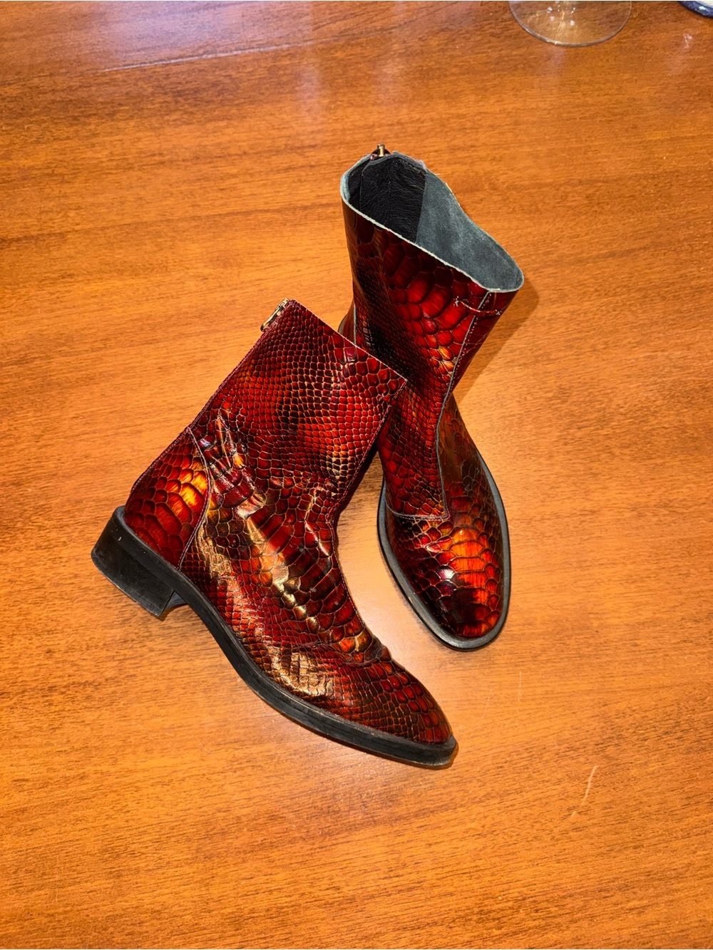 L’Intervalle Red Burgundy Croc-Embossed Leather Ankle Boots